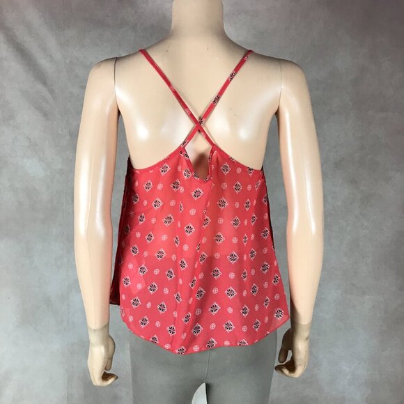 HOLLISTER Floral Pleated Tank Top NWOT XS - Picture 2 of 10